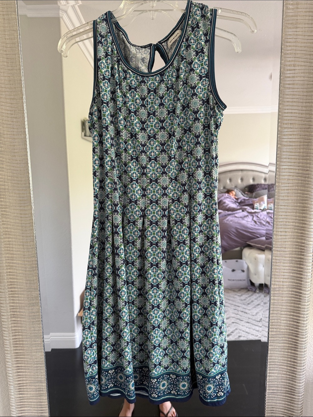 Max Studio - Sleeveless Green and Blue Patterned Midi Dress with Keyhole Back M